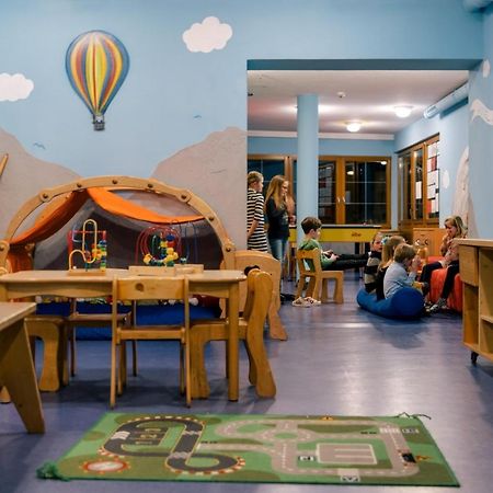 Familienhotel Adler Серфаус Экстерьер фото