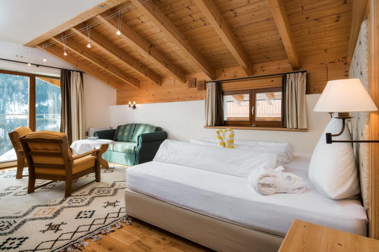 Familienhotel Adler Серфаус Номер фото